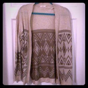 Patterned tan cardigan